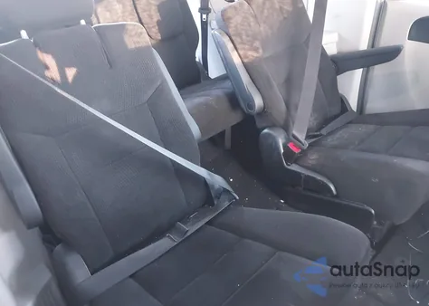 2014 Dodge Grand Caravan Sxt z USA, uszkodzony, nr VIN 2C4RDGCG3ER267644